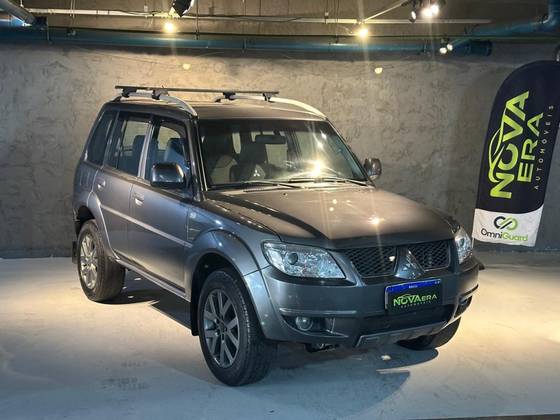 MITSUBISHI PAJERO TR4 2.0 4X2 16V 140CV FLEX 4P MANUAL MITSUBISHI PAJERO TR4 2.0 4X2 16V 140CV FLEX 4P MANUAL